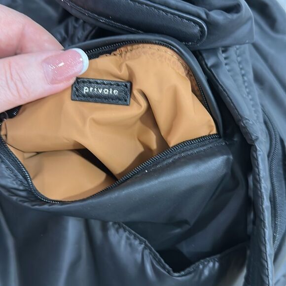 Caraa Stratus Travel Modern Medium Backpack In Black - Picture 14 of 14